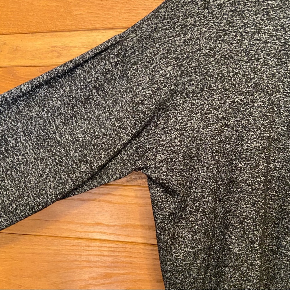 Athleta Mindfull Pullover dark charcoal gray long sleeve top - Picture 3 of 7